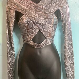 5 for $20 Tops Bundle Metallic criss cross design top